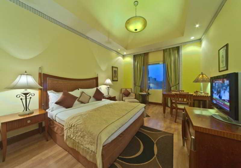 Hotel Hindusthan International, Kolkata Bagian luar foto