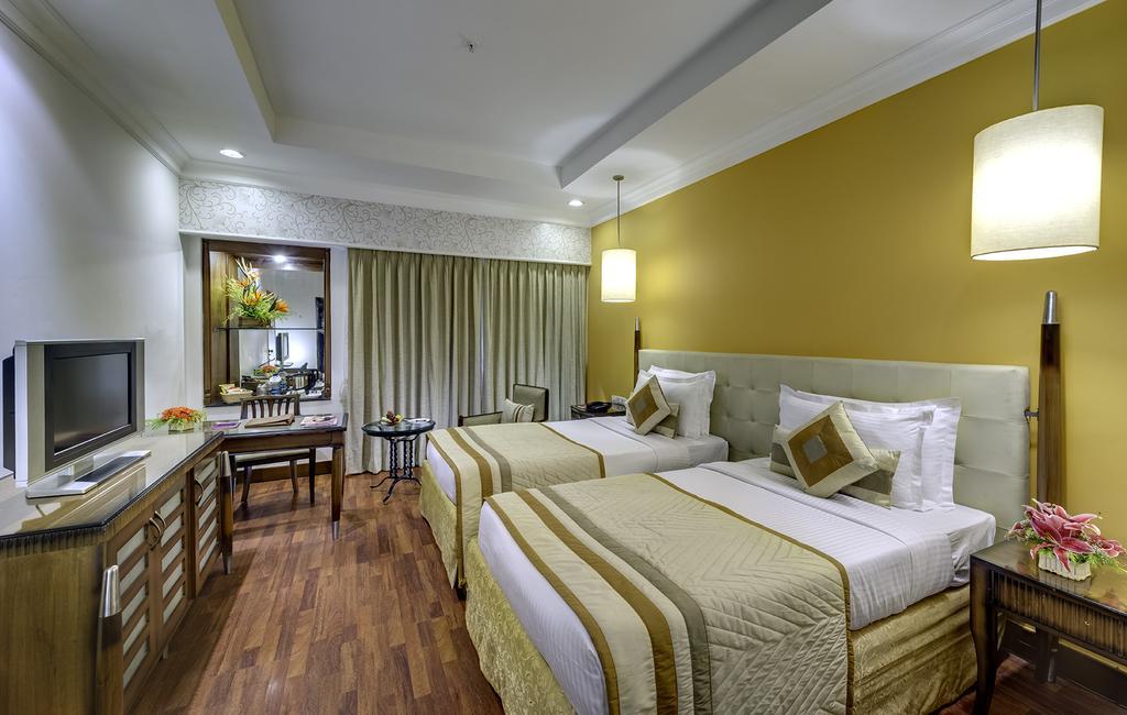 Hotel Hindusthan International, Kolkata Bagian luar foto
